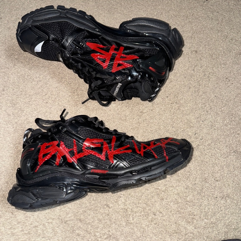 Balenciaga Black Sneakers with Red Accents - Picture 5 of 8